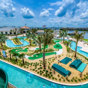 NEWLY LISTED Townhouse Storey Lake, Free Waterpark
